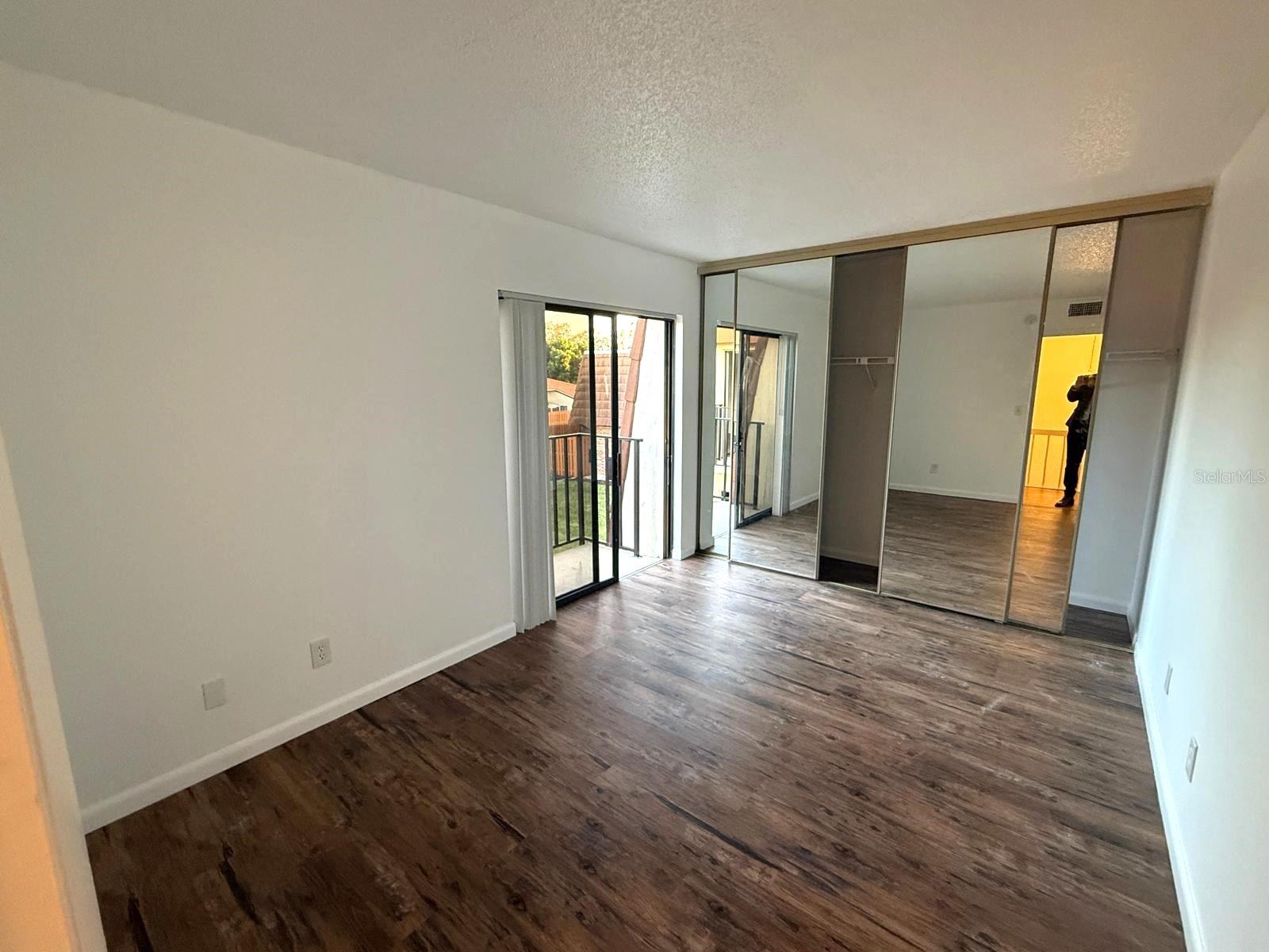 Image 16 of 25 For 1406 Park Shore Circle 3