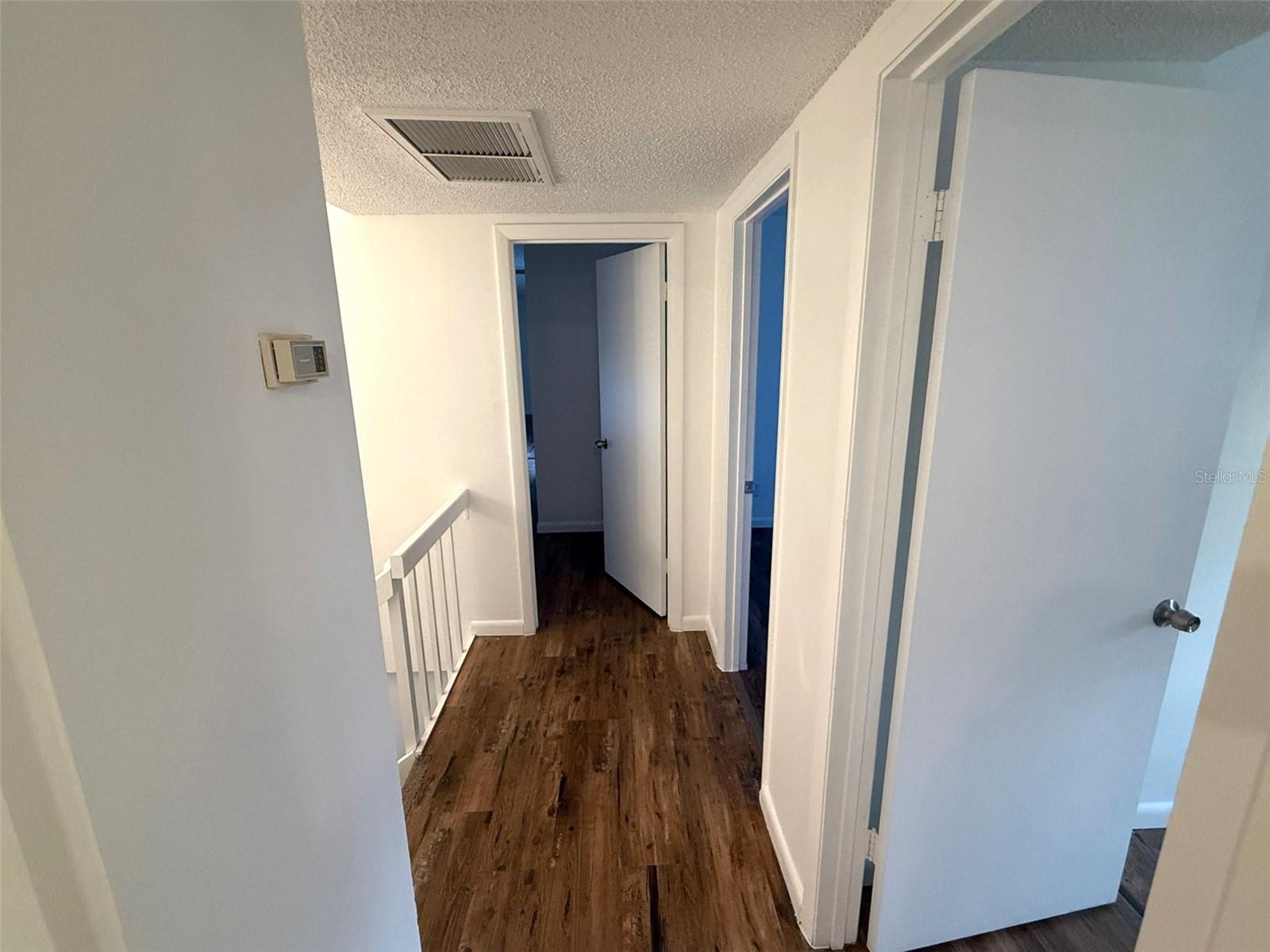 Image 20 of 25 For 1406 Park Shore Circle 3