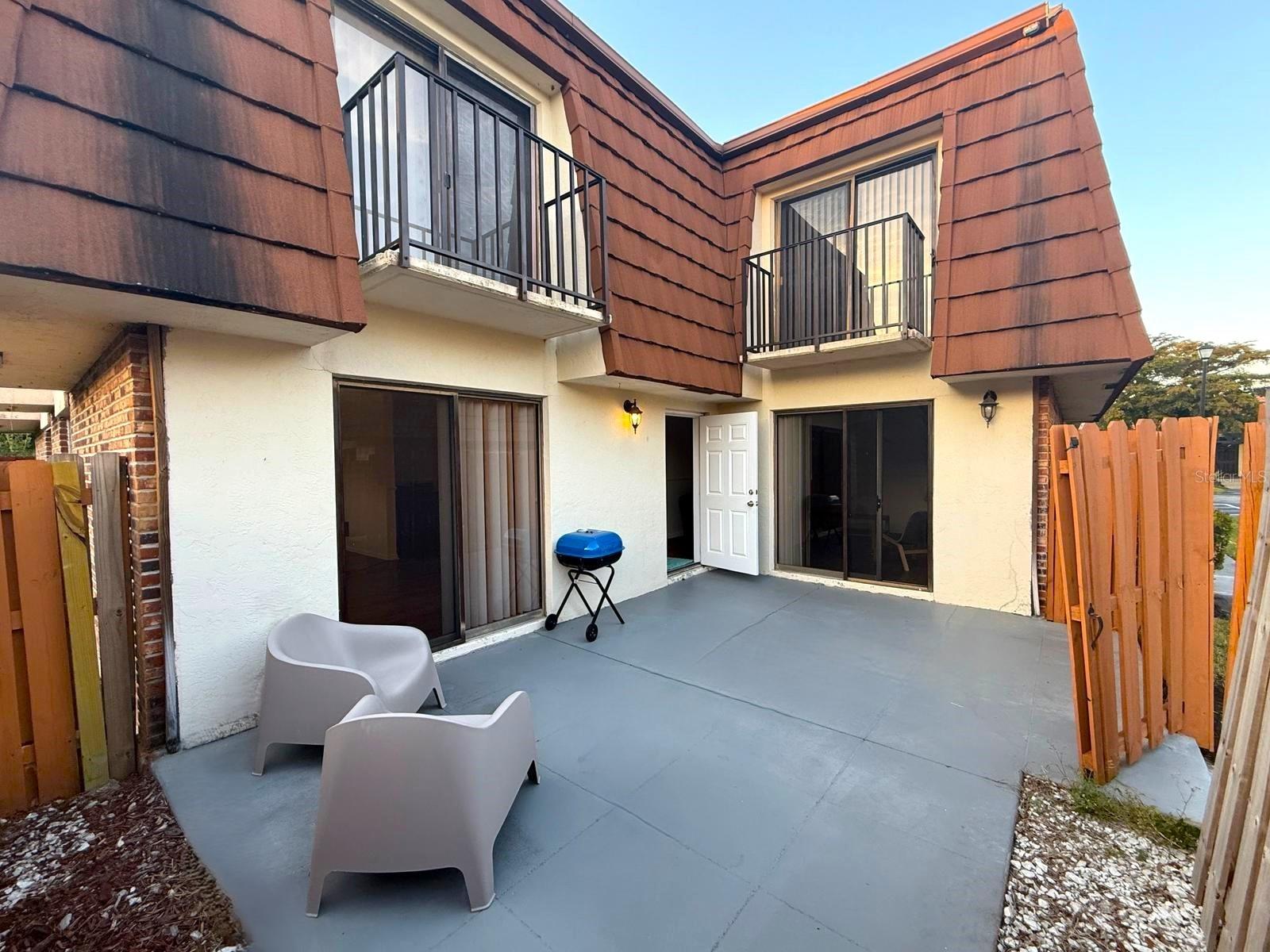 Image 9 of 25 For 1406 Park Shore Circle 3