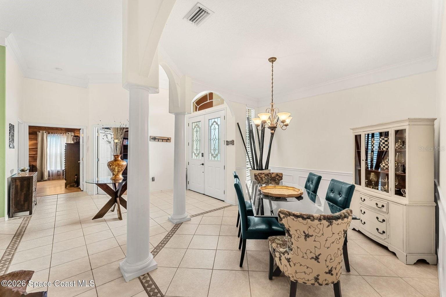 Image 14 of 93 For 324 Tunbridge Drive