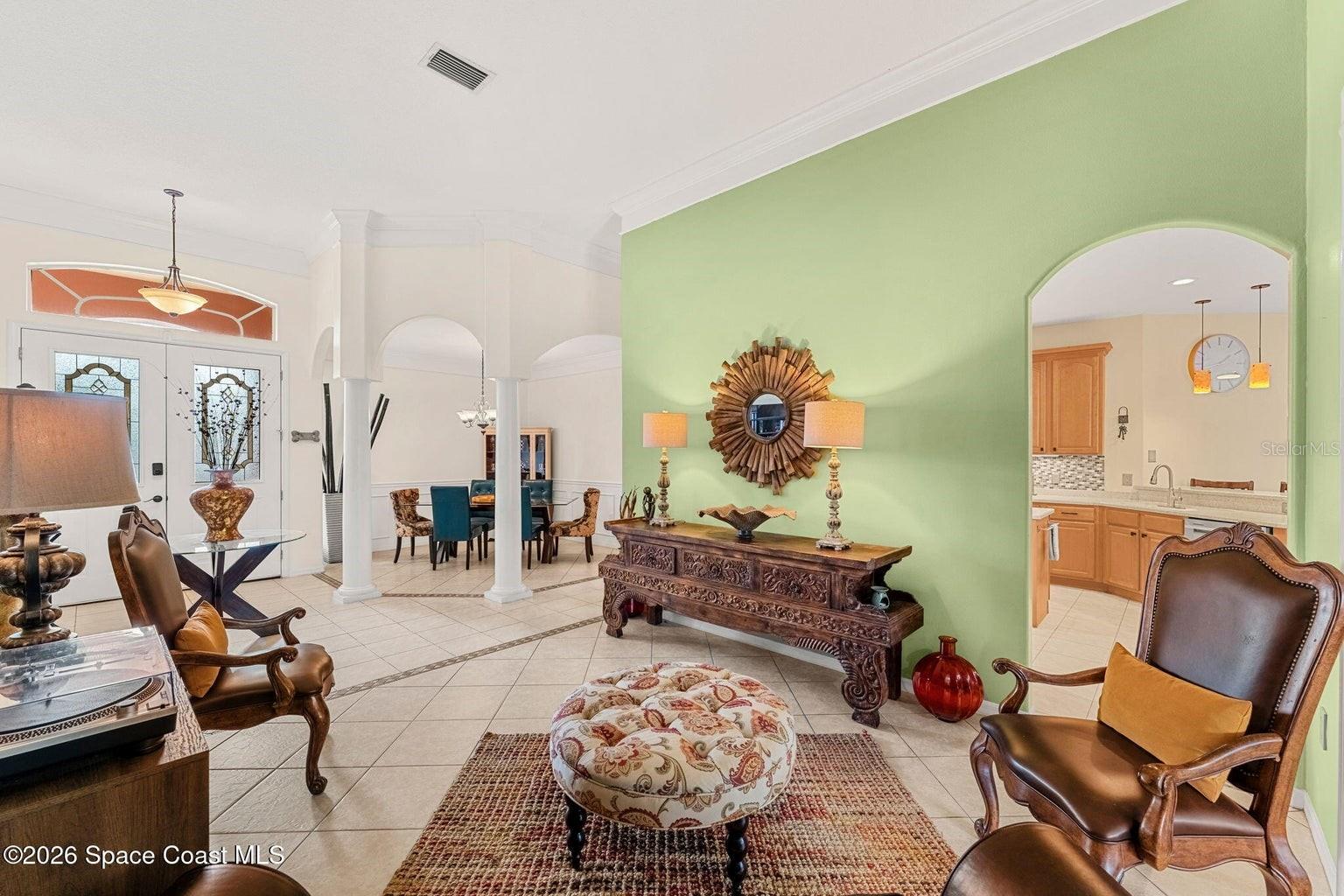 Image 18 of 93 For 324 Tunbridge Drive