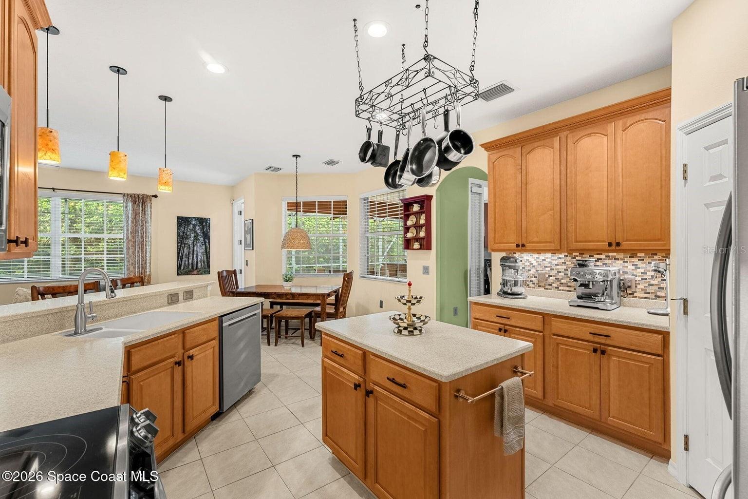 Image 27 of 93 For 324 Tunbridge Drive