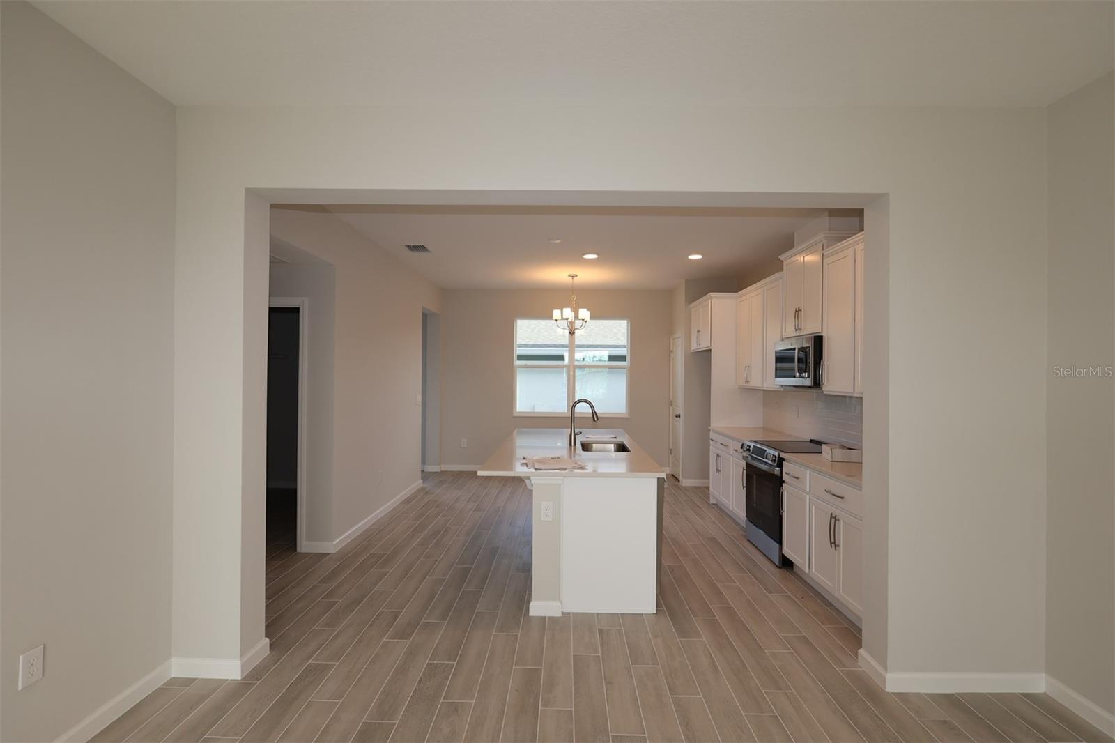 Image 4 of 26 For 1363 Mount Royal Drive