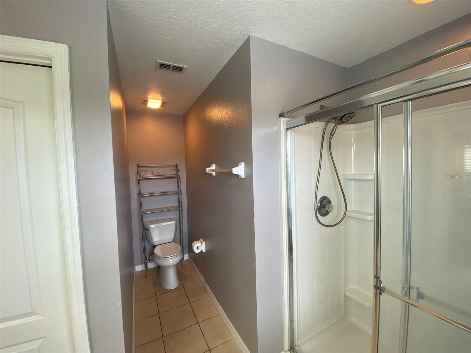 Image 16 of 31 For 4130 Orange Tree Court