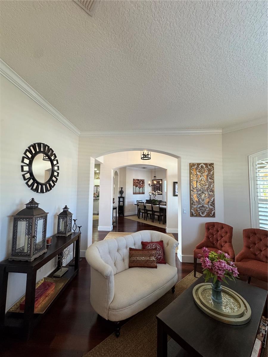 Image 30 of 83 For 1667 Shadowmoss Circle