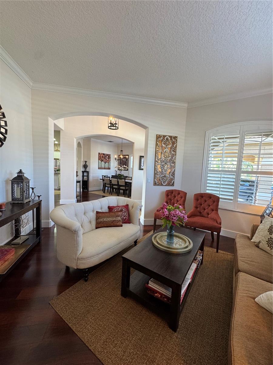 Image 32 of 83 For 1667 Shadowmoss Circle