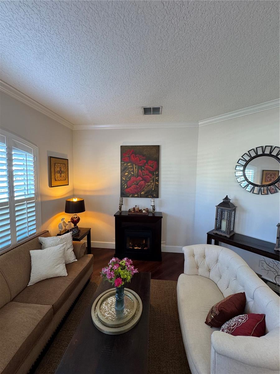 Image 51 of 83 For 1667 Shadowmoss Circle