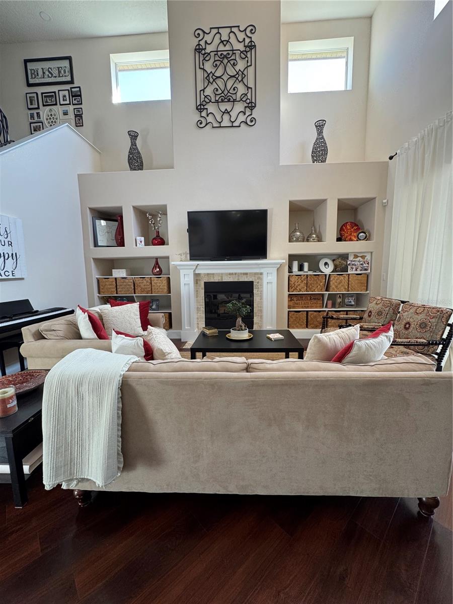 Image 56 of 83 For 1667 Shadowmoss Circle