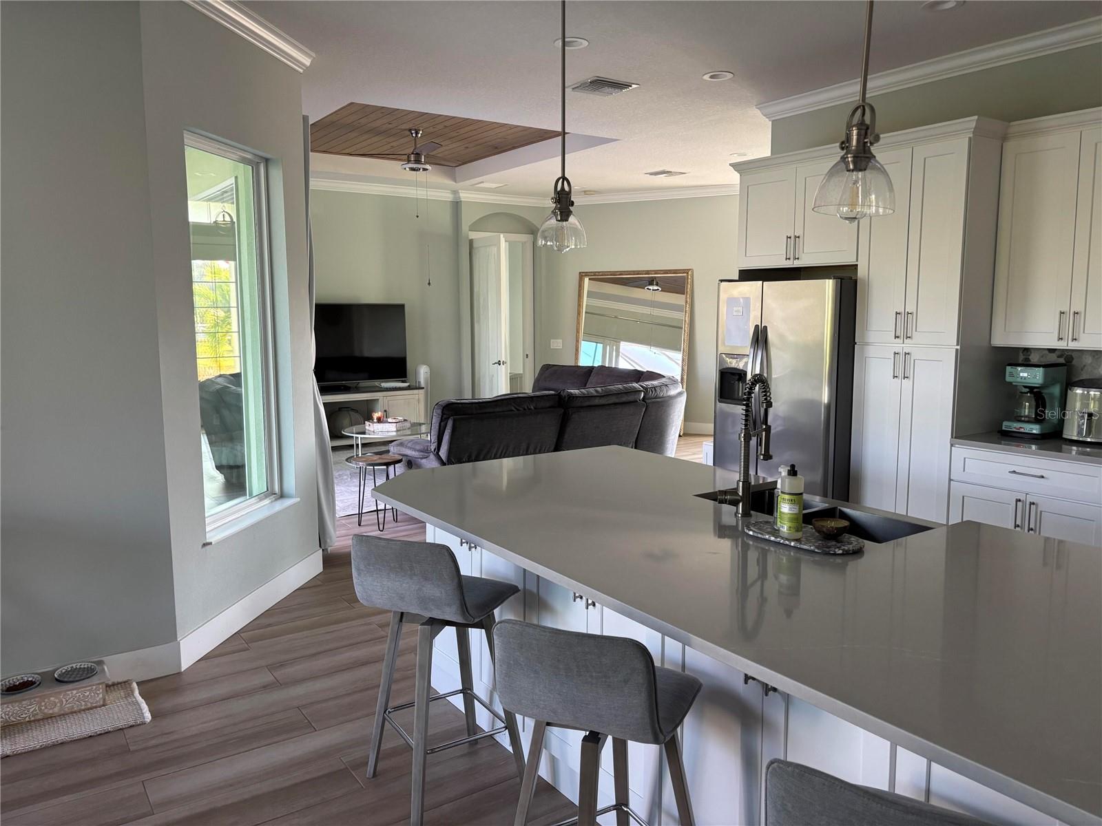 Image 21 of 39 For 805 30th Court E