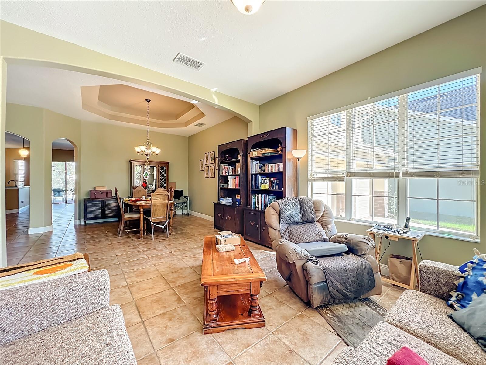 Image 10 of 61 For 14521 Mailer Boulevard