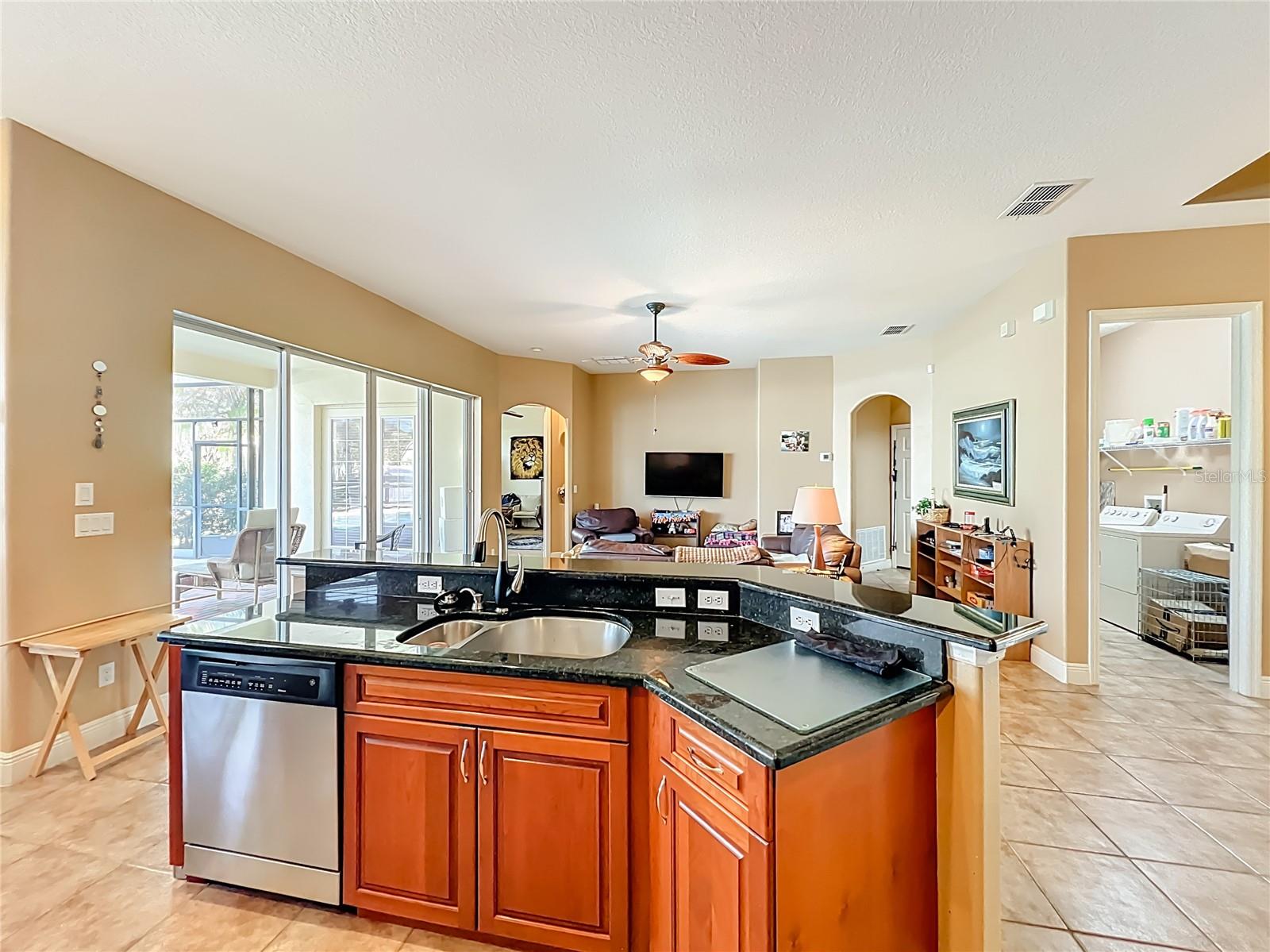 Image 15 of 61 For 14521 Mailer Boulevard