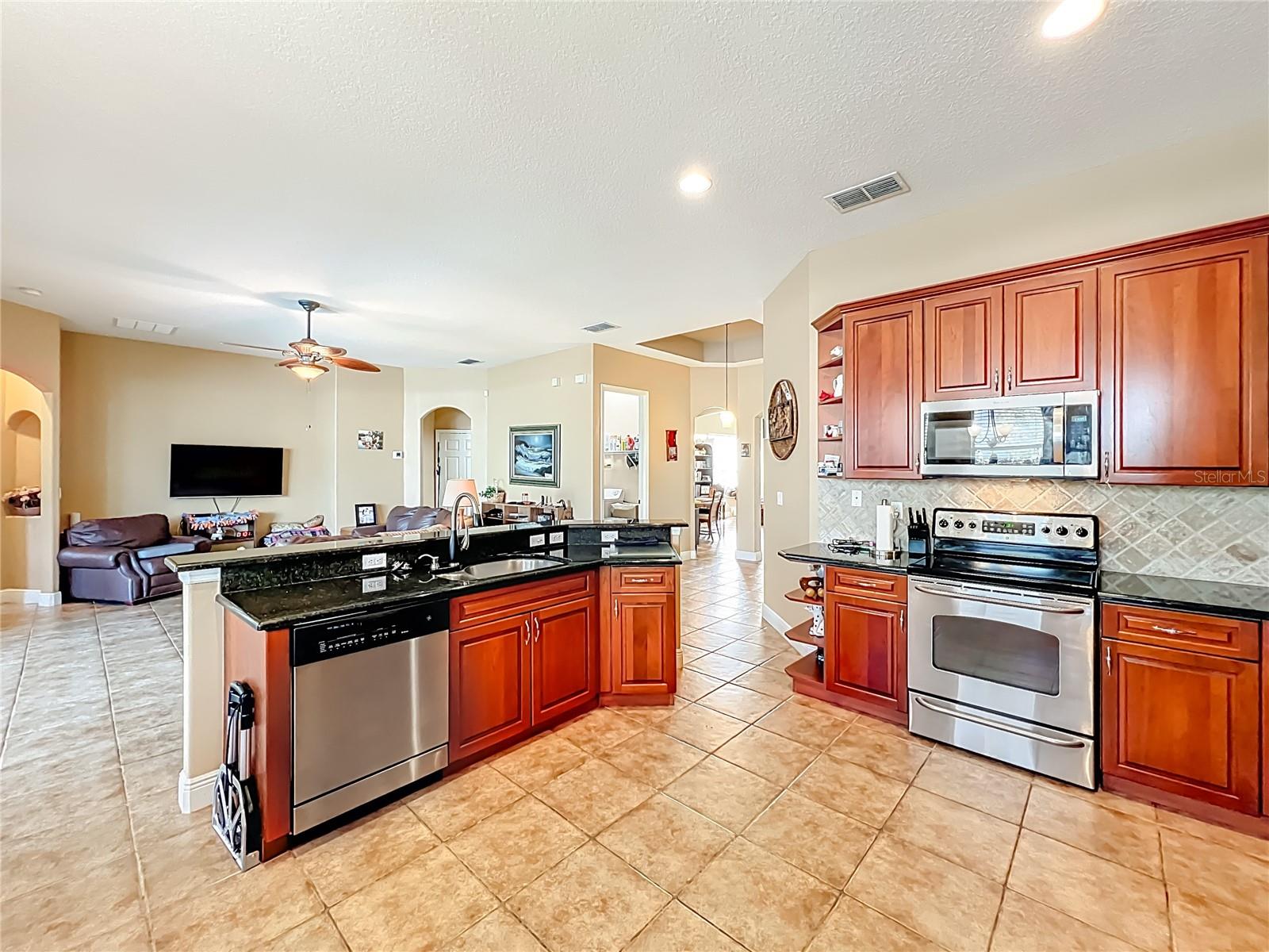 Image 16 of 61 For 14521 Mailer Boulevard