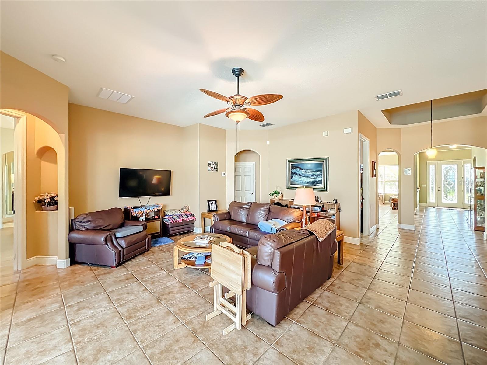 Image 18 of 61 For 14521 Mailer Boulevard