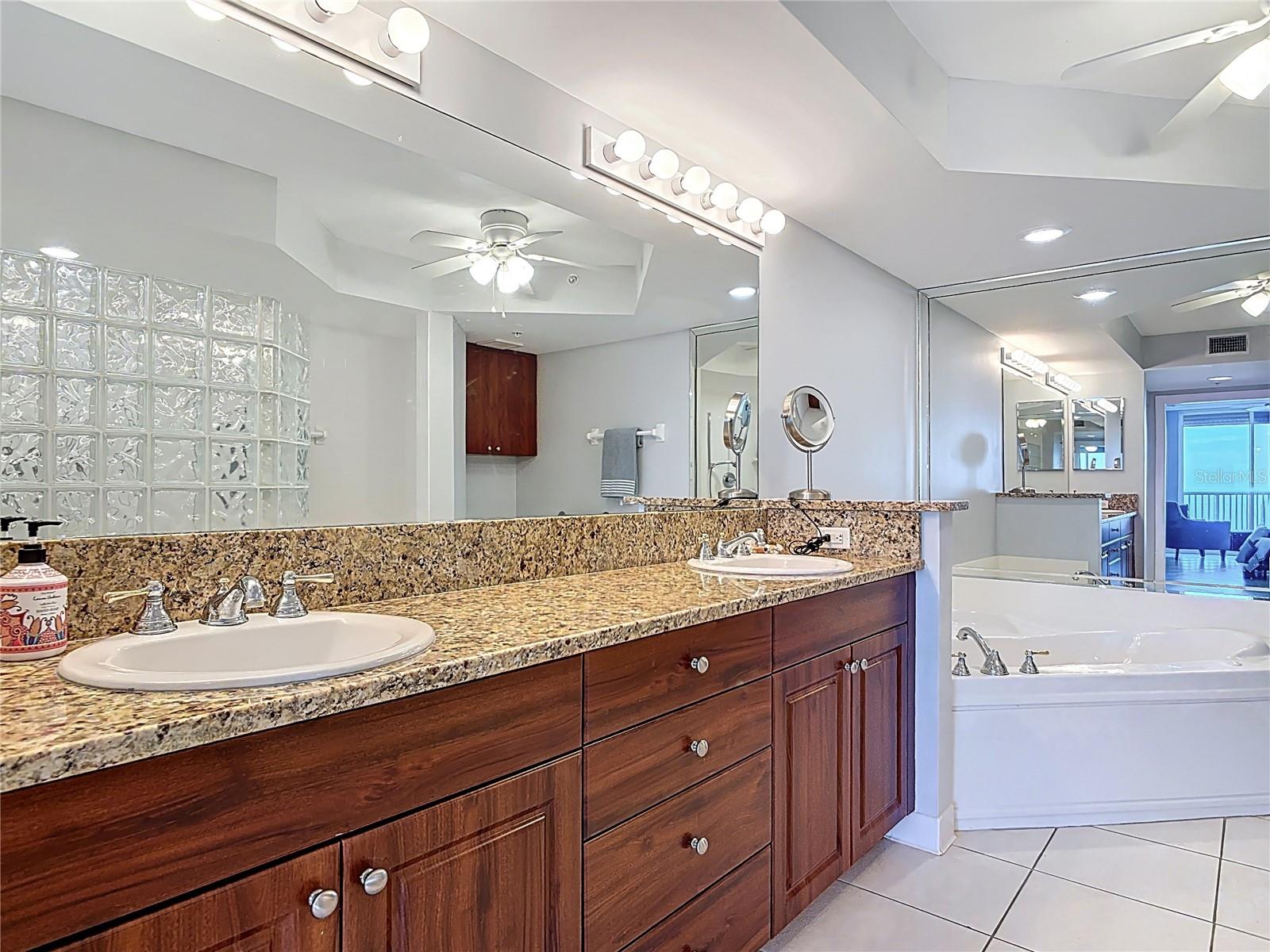 Image 37 of 63 For 3315 Atlantic Avenue 1806