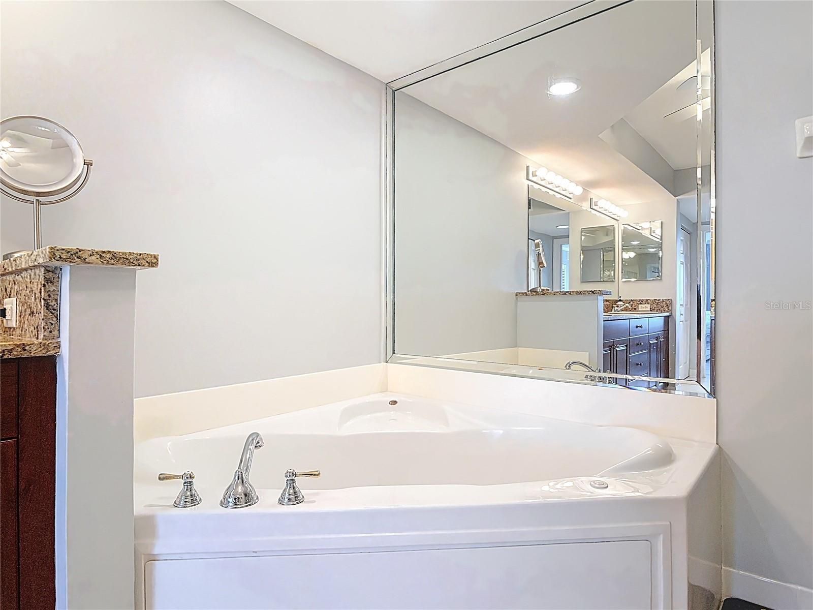 Image 38 of 63 For 3315 Atlantic Avenue 1806