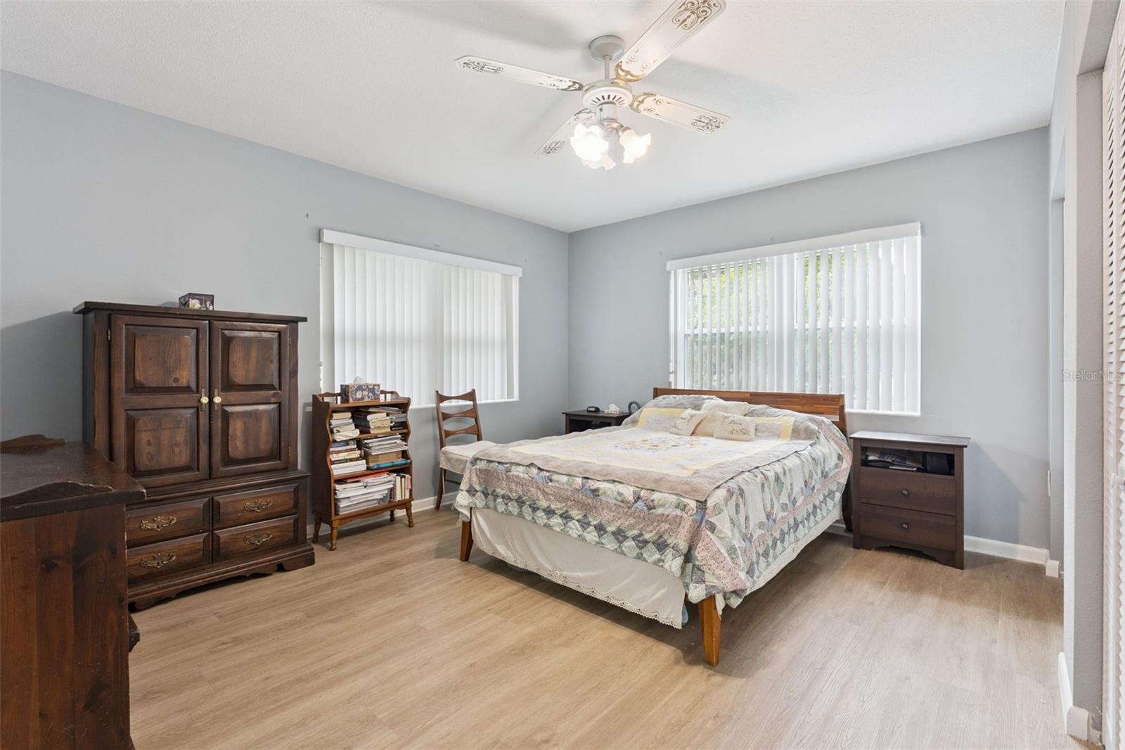 Image 10 of 25 For 622 Hewett Drive