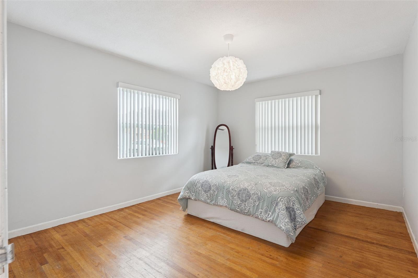 Image 13 of 25 For 622 Hewett Drive