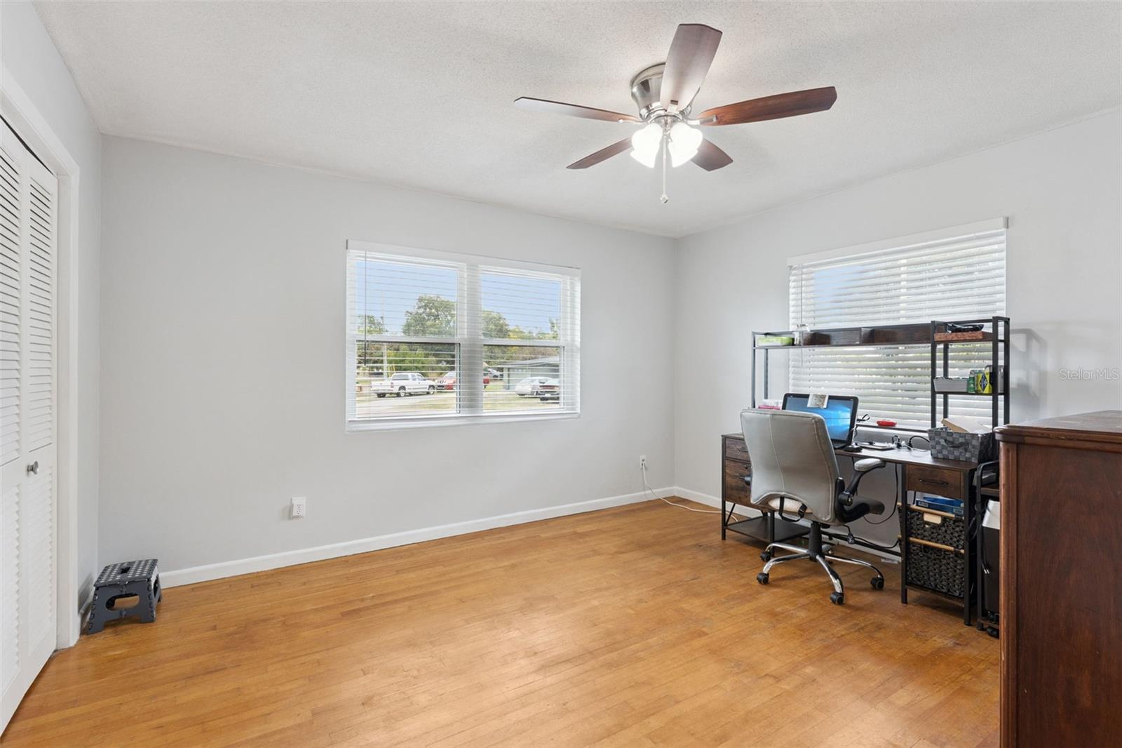 Image 16 of 25 For 622 Hewett Drive