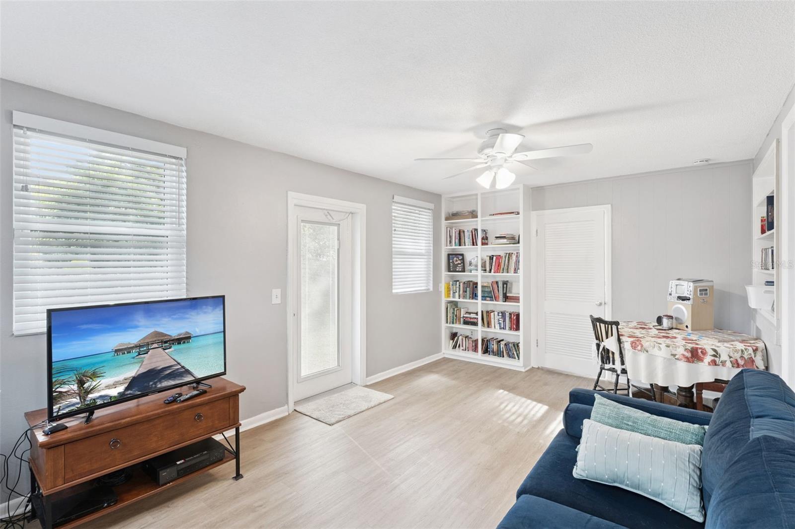 Image 19 of 25 For 622 Hewett Drive