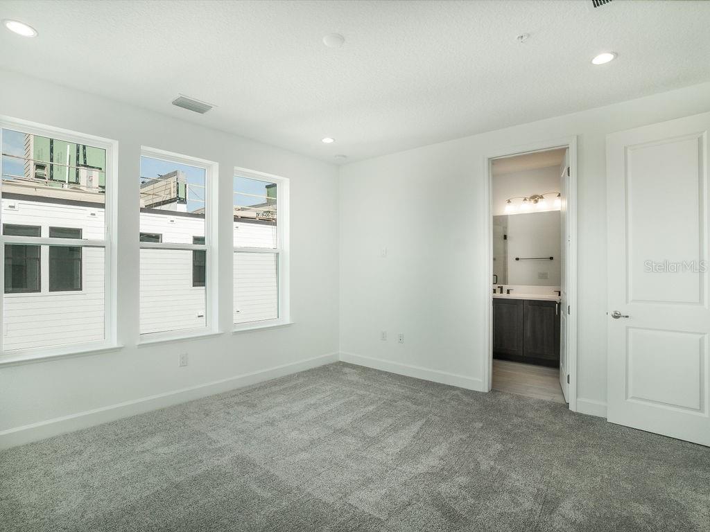 Image 17 of 35 For 2050 Packing District Way