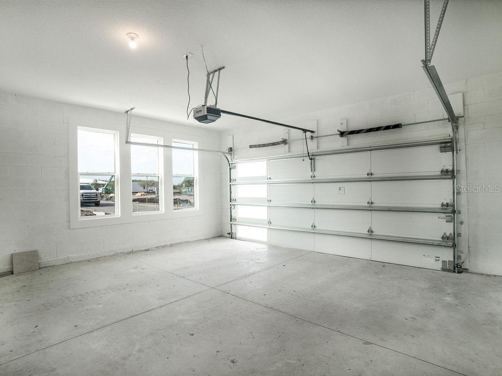 Image 23 of 35 For 2050 Packing District Way