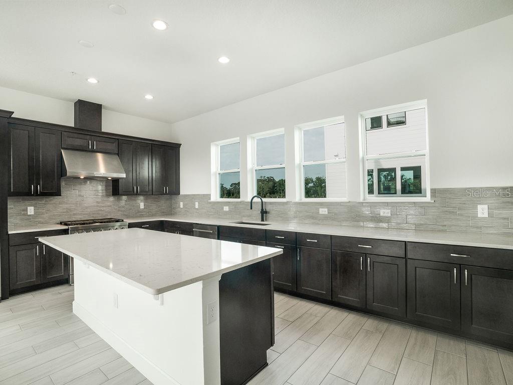 Image 6 of 35 For 2050 Packing District Way