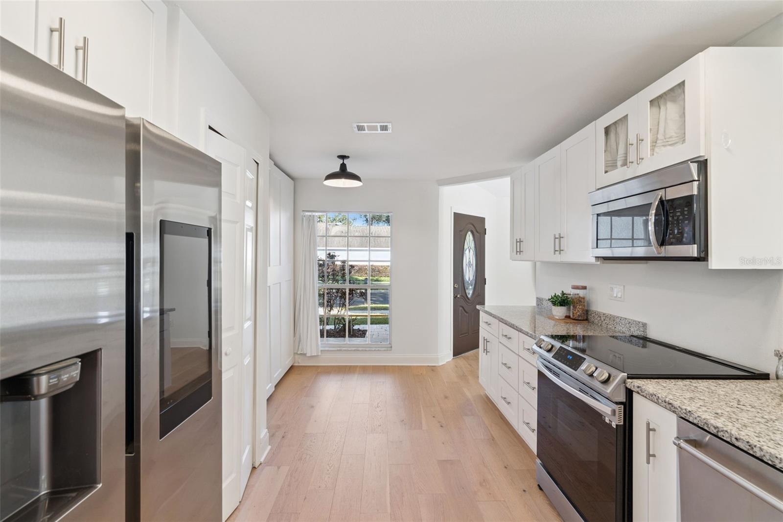 Image 16 of 51 For 3872 Lake Warren Drive