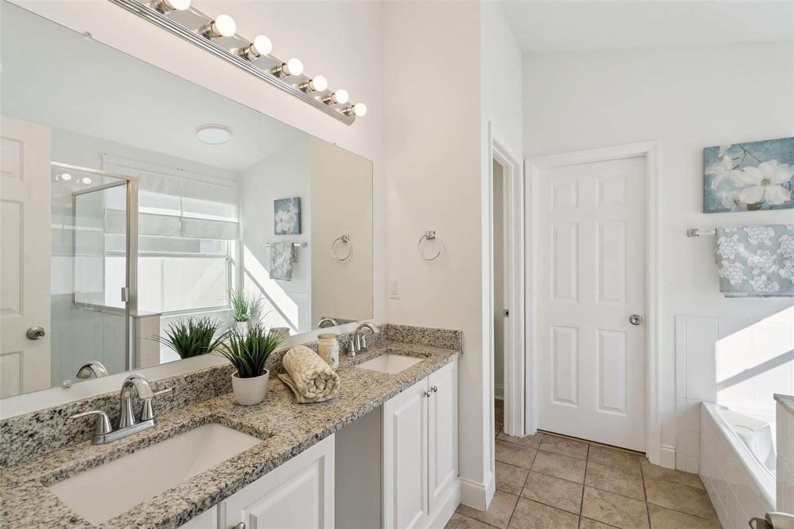 Image 23 of 51 For 3872 Lake Warren Drive