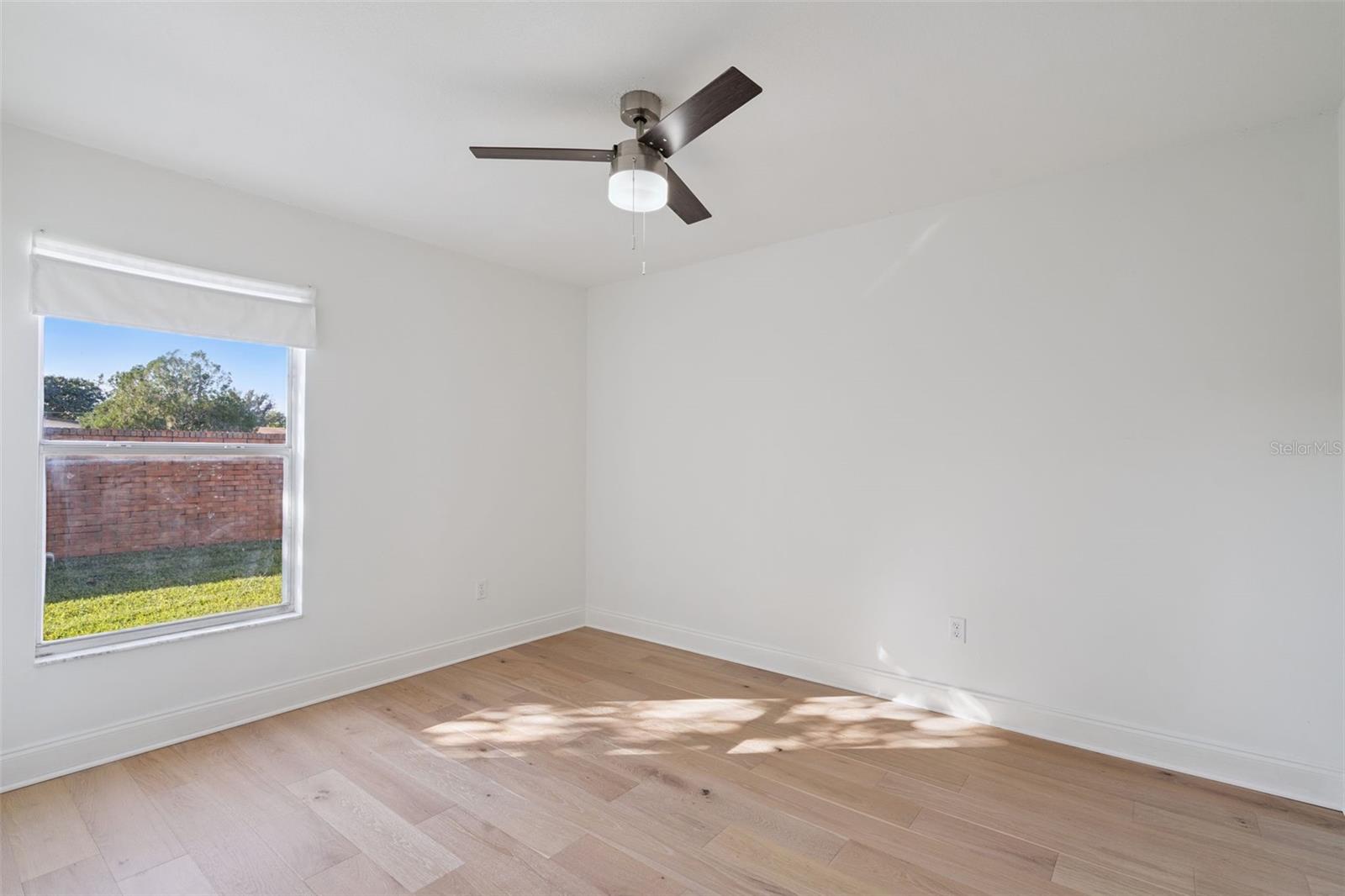 Image 26 of 51 For 3872 Lake Warren Drive