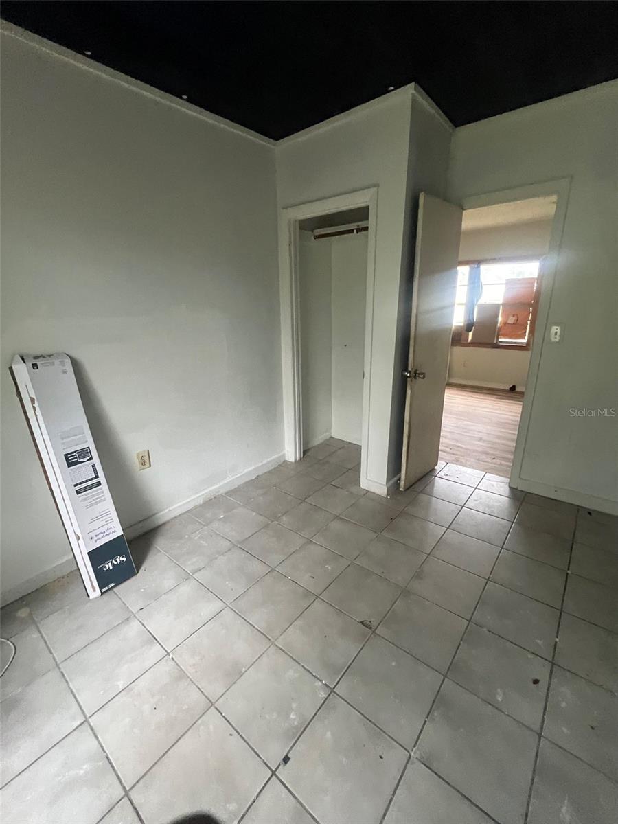 Image 11 of 33 For 2112 Lee Street