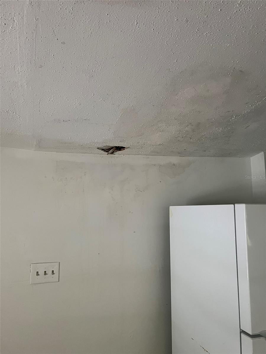 Image 23 of 33 For 2112 Lee Street