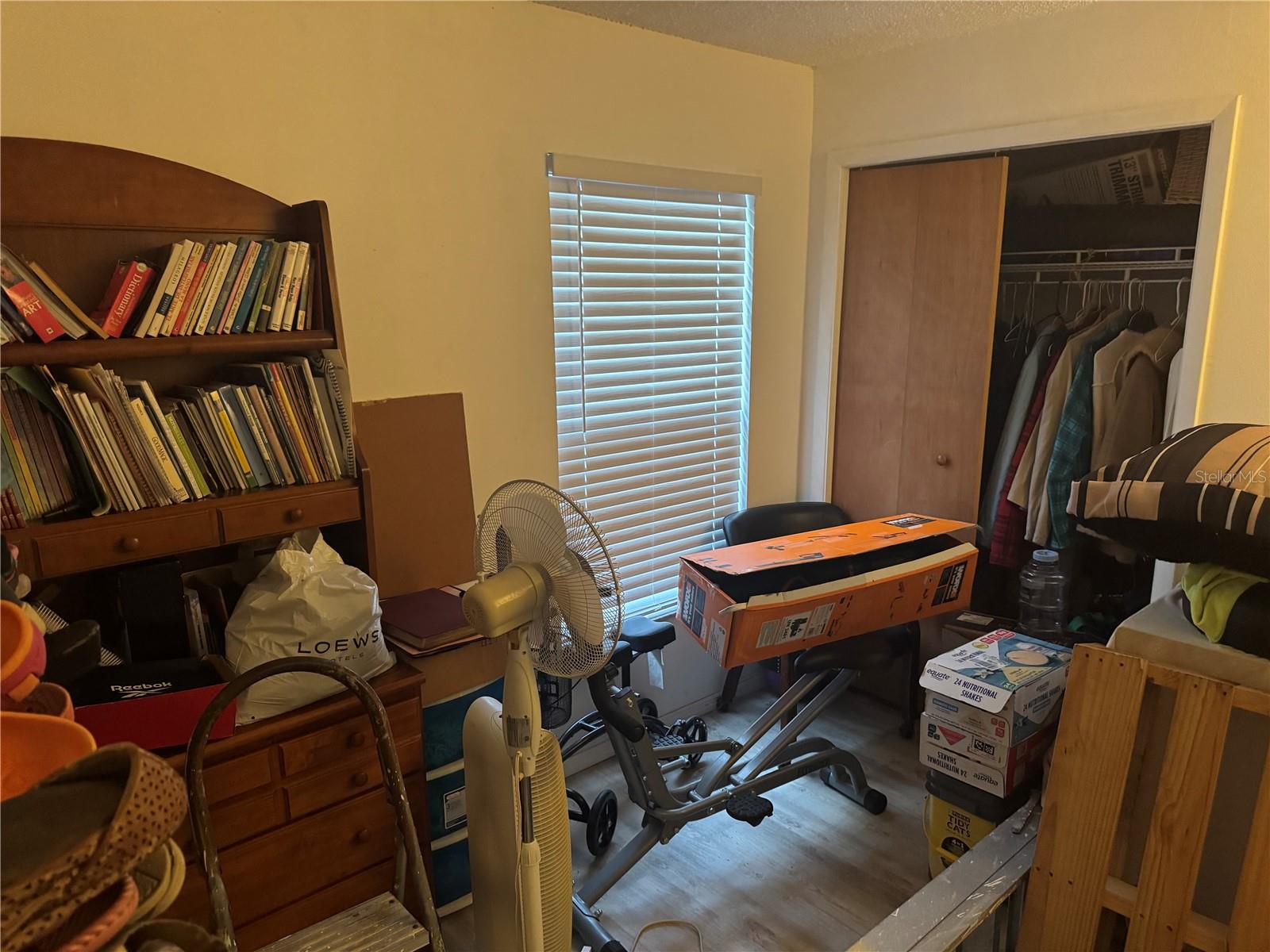 Image 16 of 21 For 5425 Wood Crossing Street