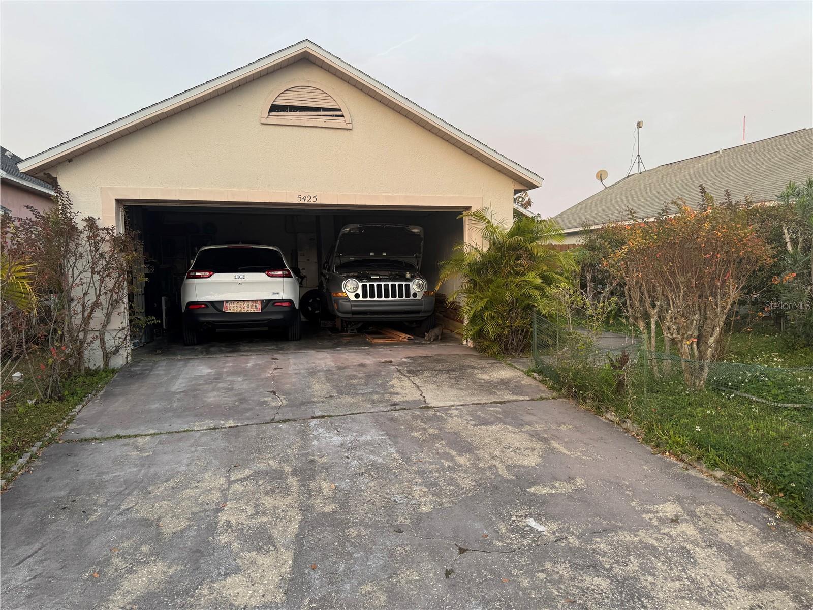 Image 2 of 21 For 5425 Wood Crossing Street