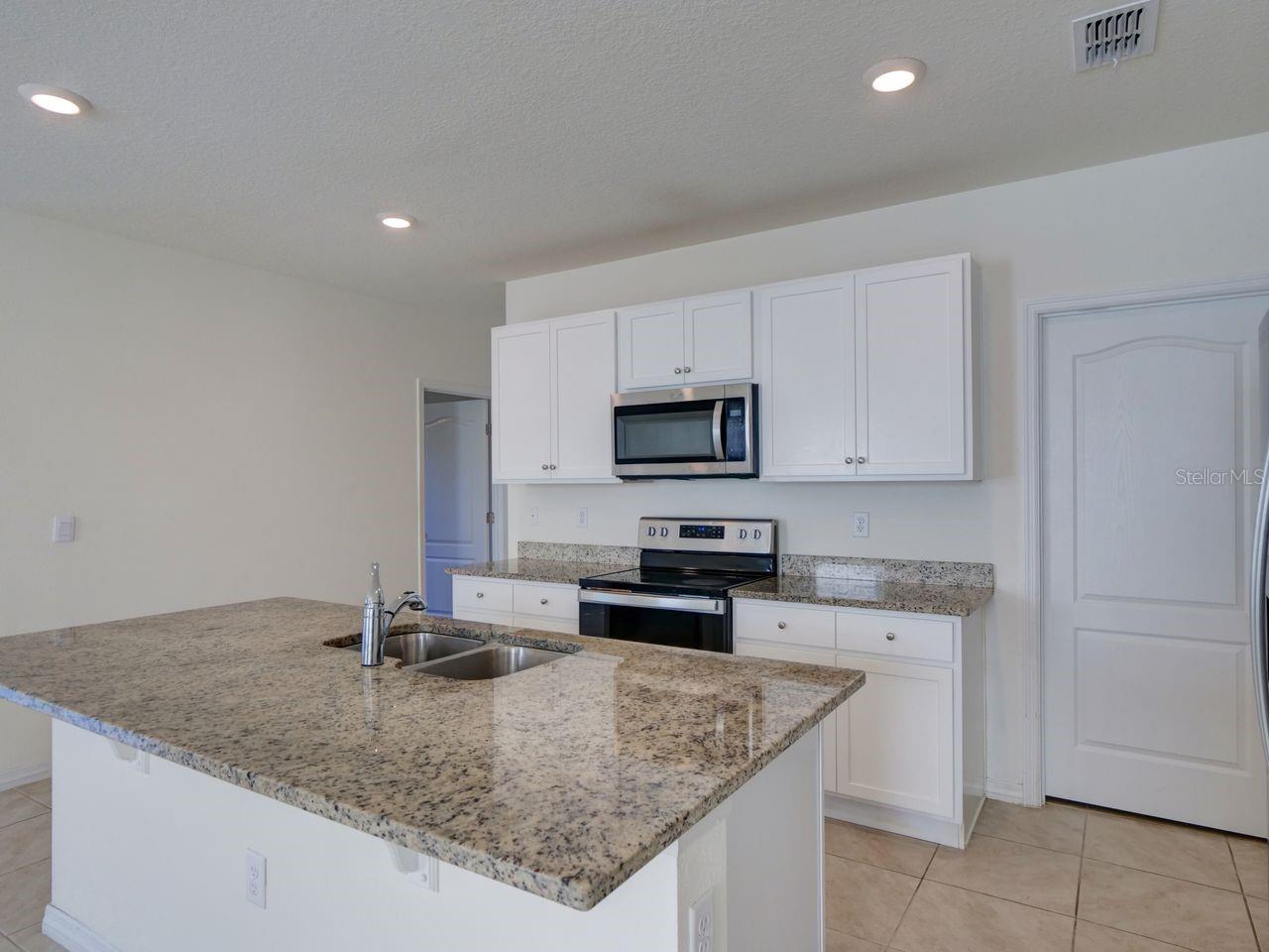 Image 10 of 50 For 2501 Ribbon Fall Avenue