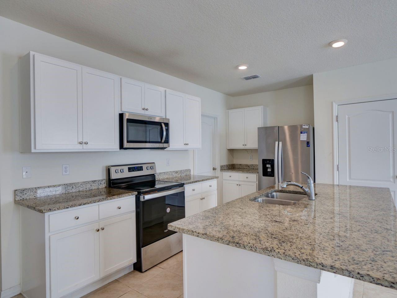 Image 11 of 50 For 2501 Ribbon Fall Avenue