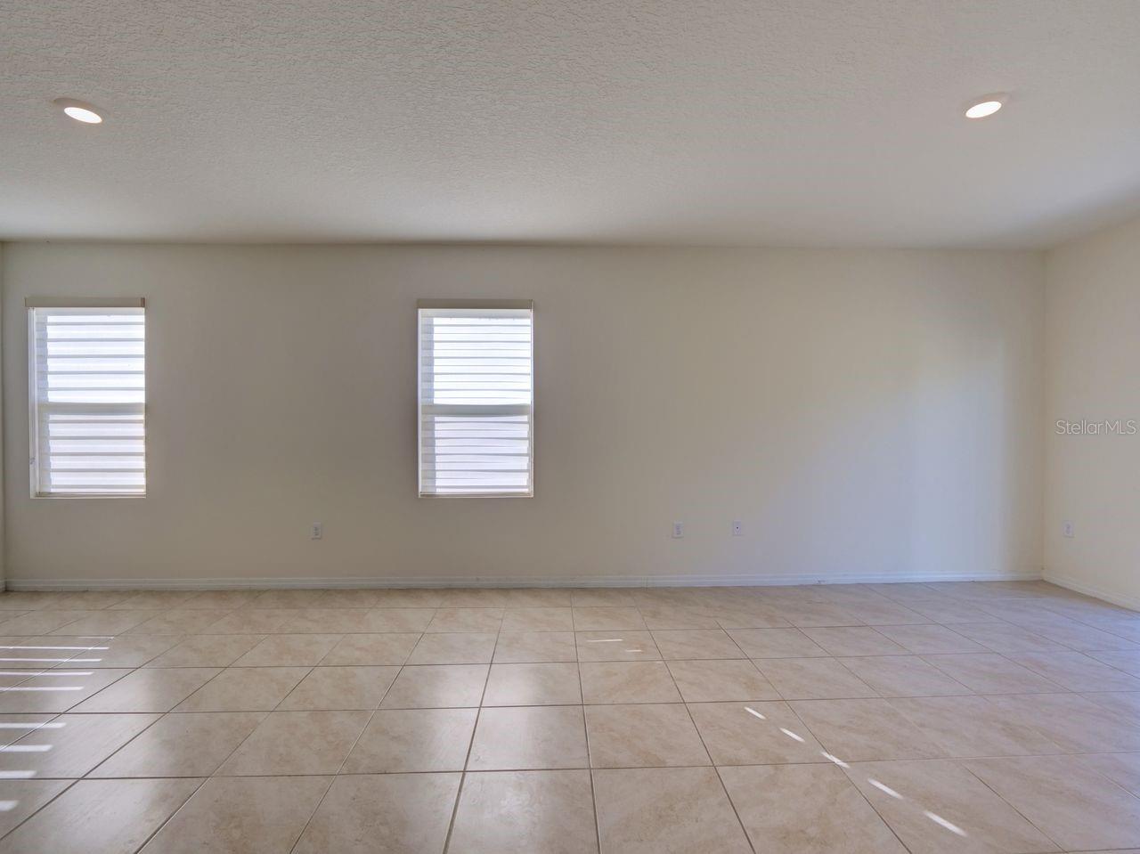 Image 13 of 50 For 2501 Ribbon Fall Avenue