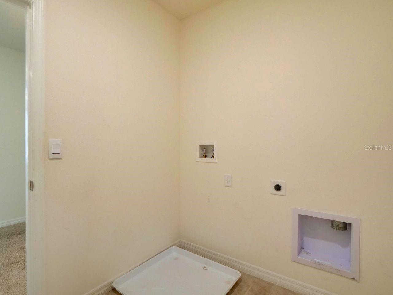 Image 30 of 50 For 2501 Ribbon Fall Avenue