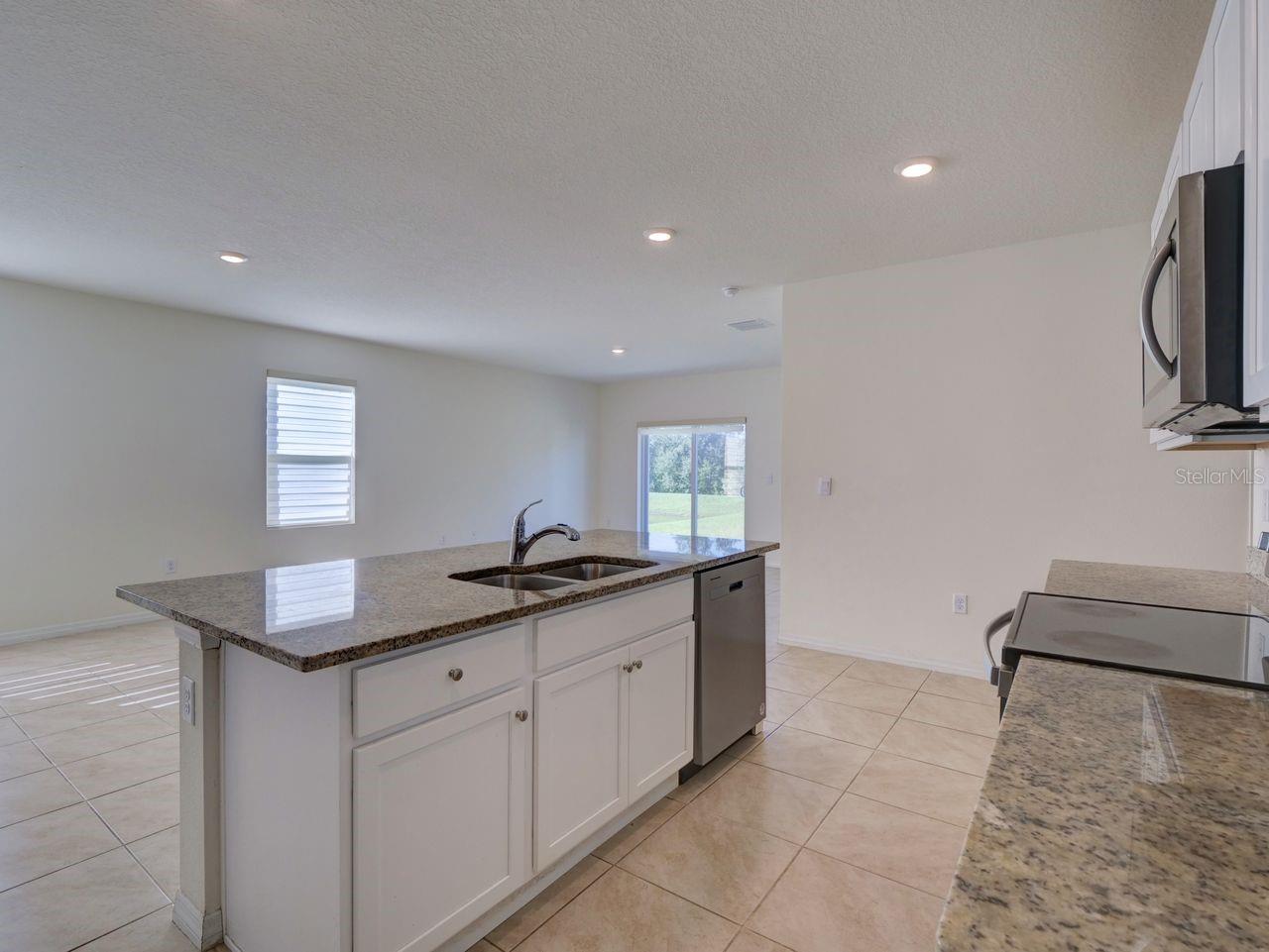 Image 8 of 50 For 2501 Ribbon Fall Avenue