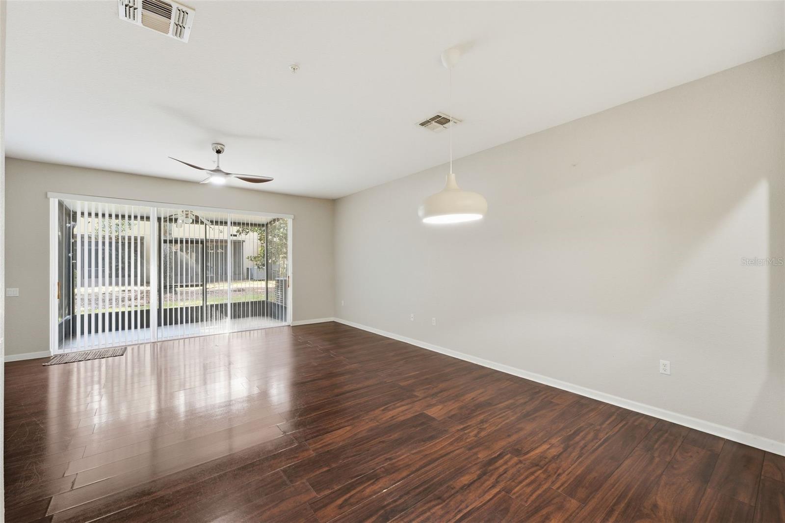 Image 10 of 27 For 2838 Villafuerte Point 107