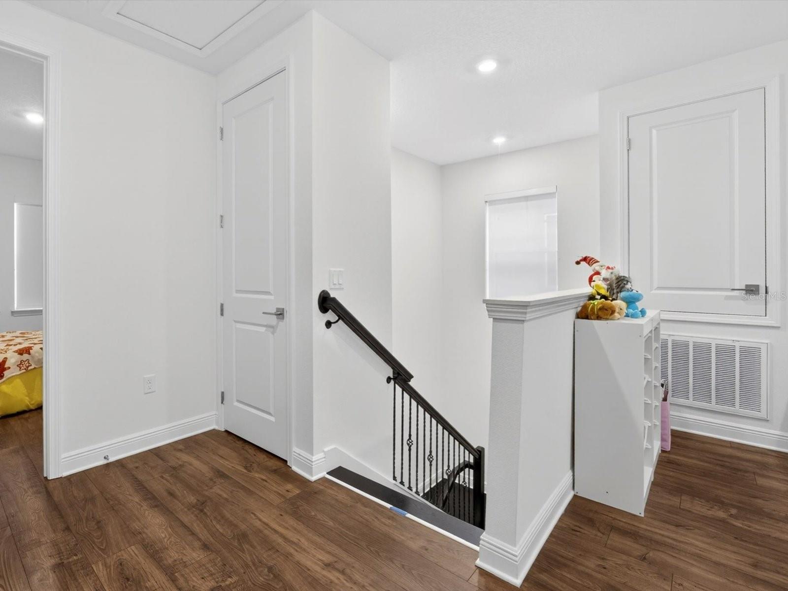 Image 23 of 44 For 9952 Rodbell St