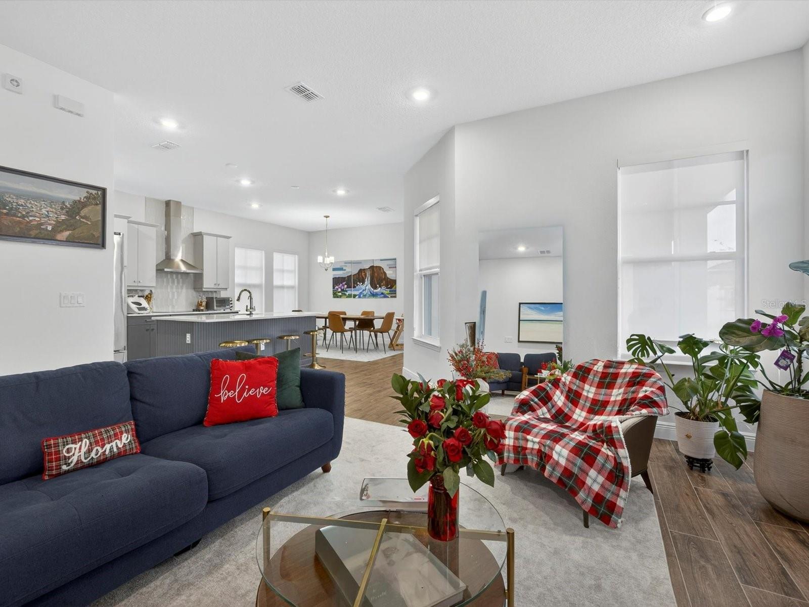 Image 4 of 44 For 9952 Rodbell St