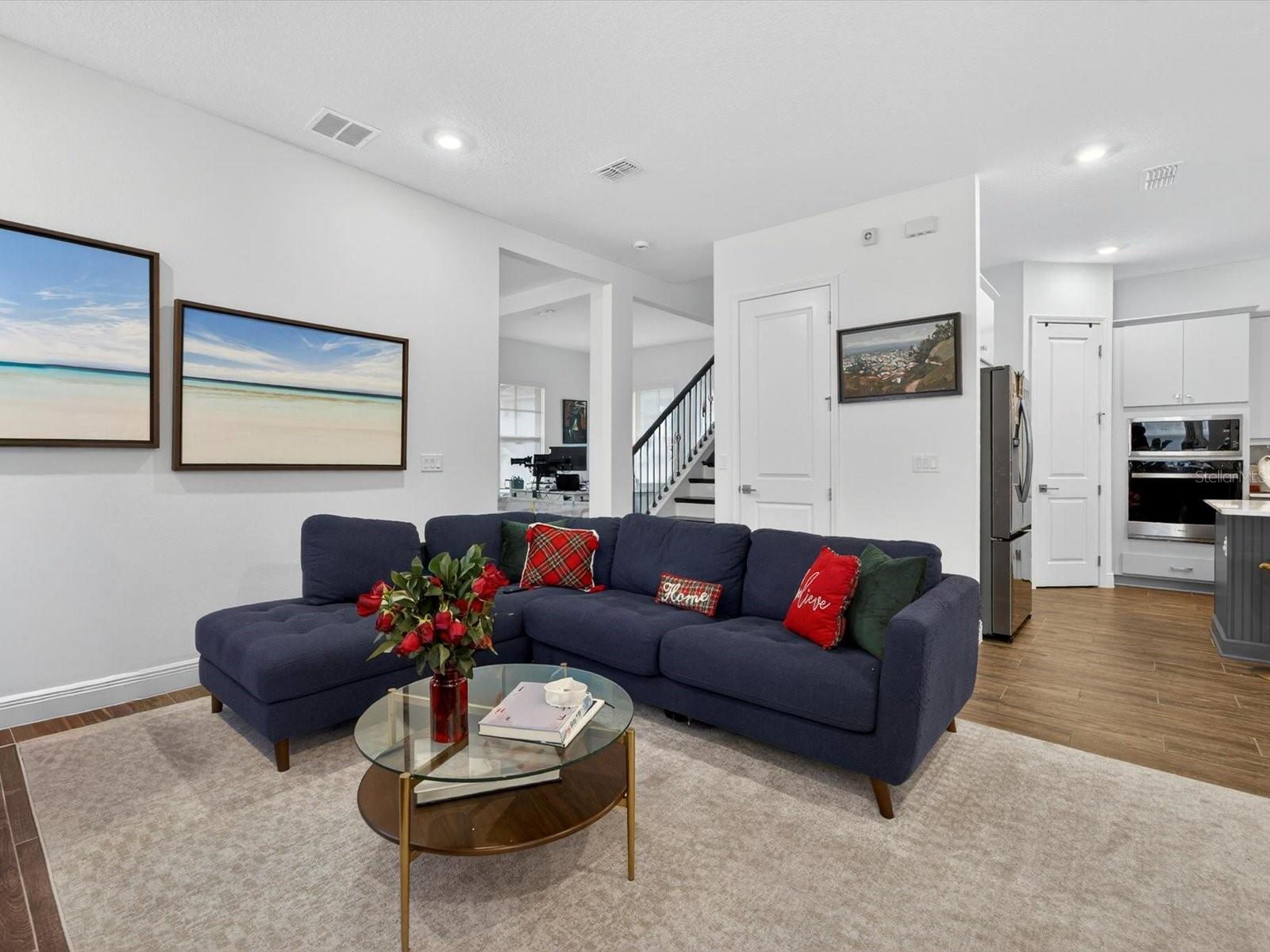 Image 5 of 44 For 9952 Rodbell St