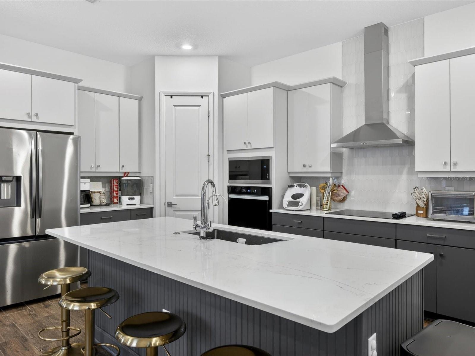 Image 8 of 44 For 9952 Rodbell St