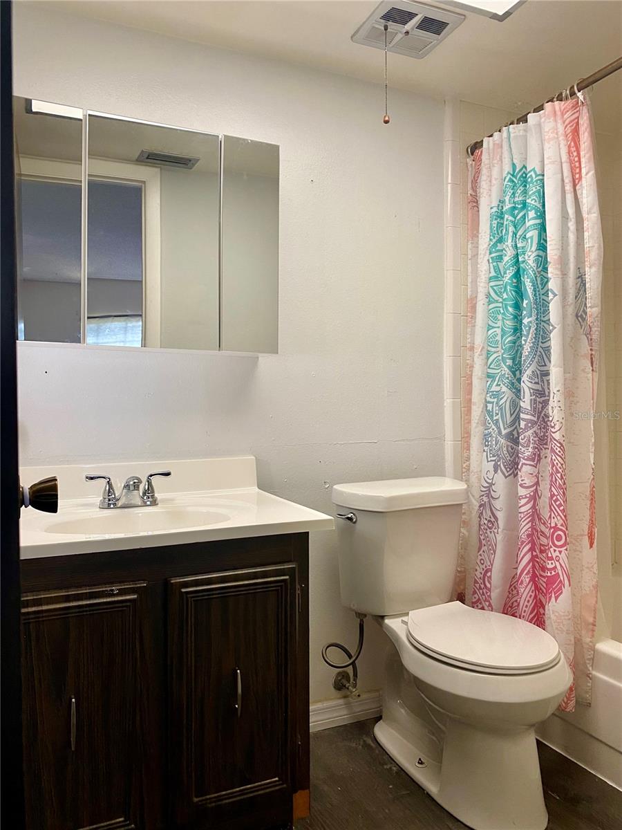 Image 12 of 13 For 4745 Avon Court 71