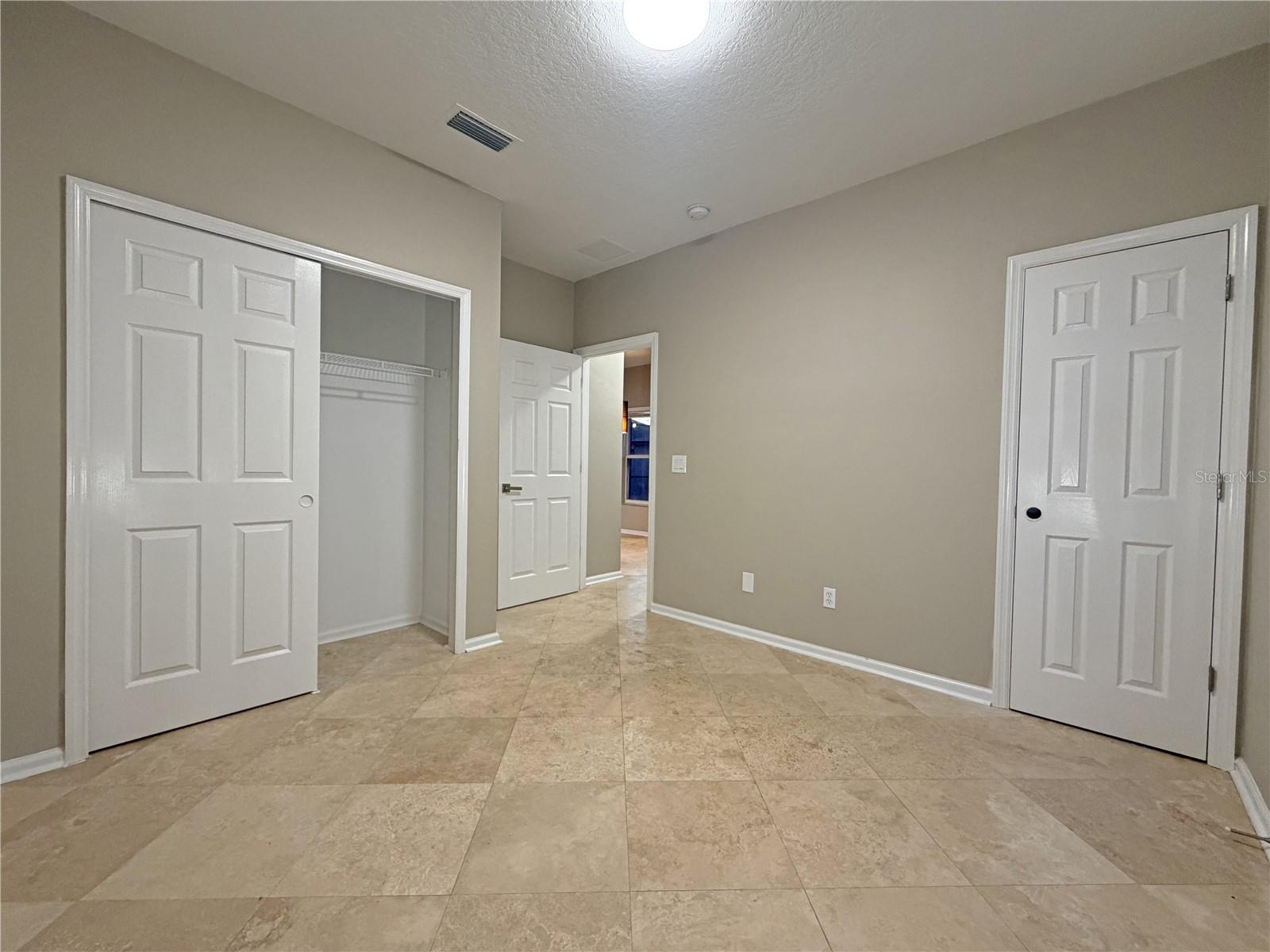 Image 19 of 48 For 14614 Grand Cove Drive