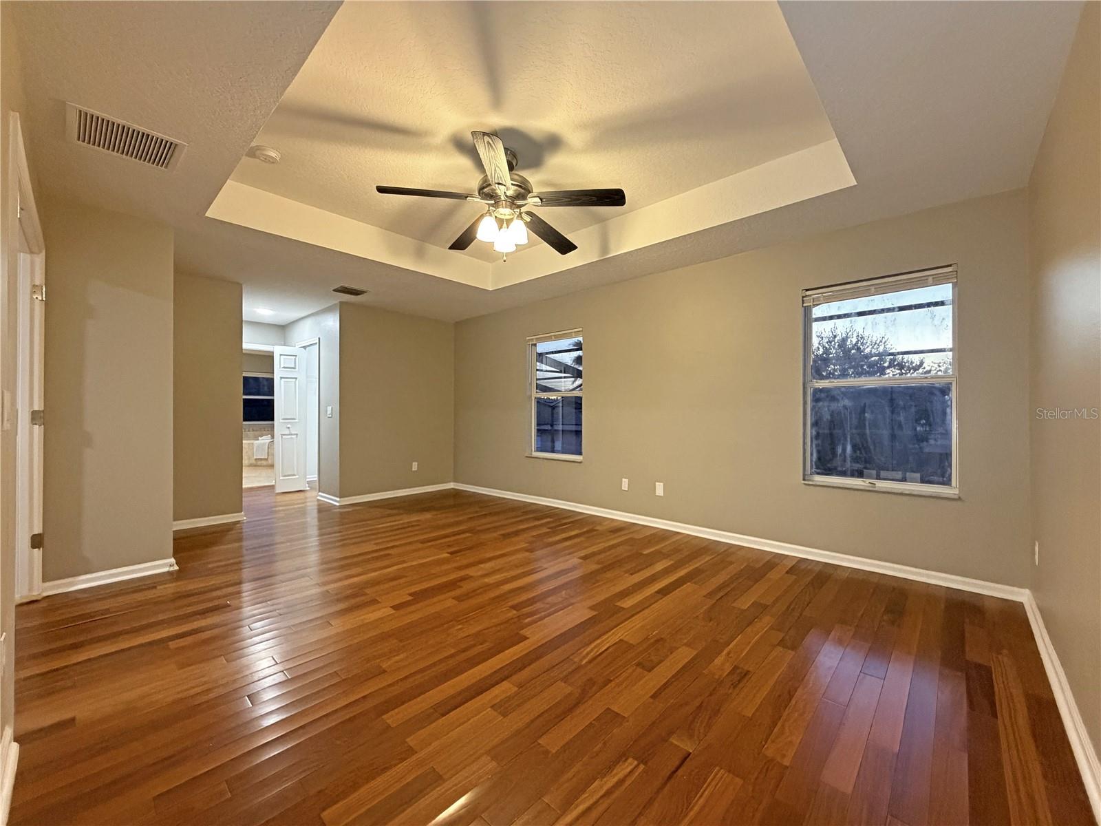 Image 20 of 48 For 14614 Grand Cove Drive