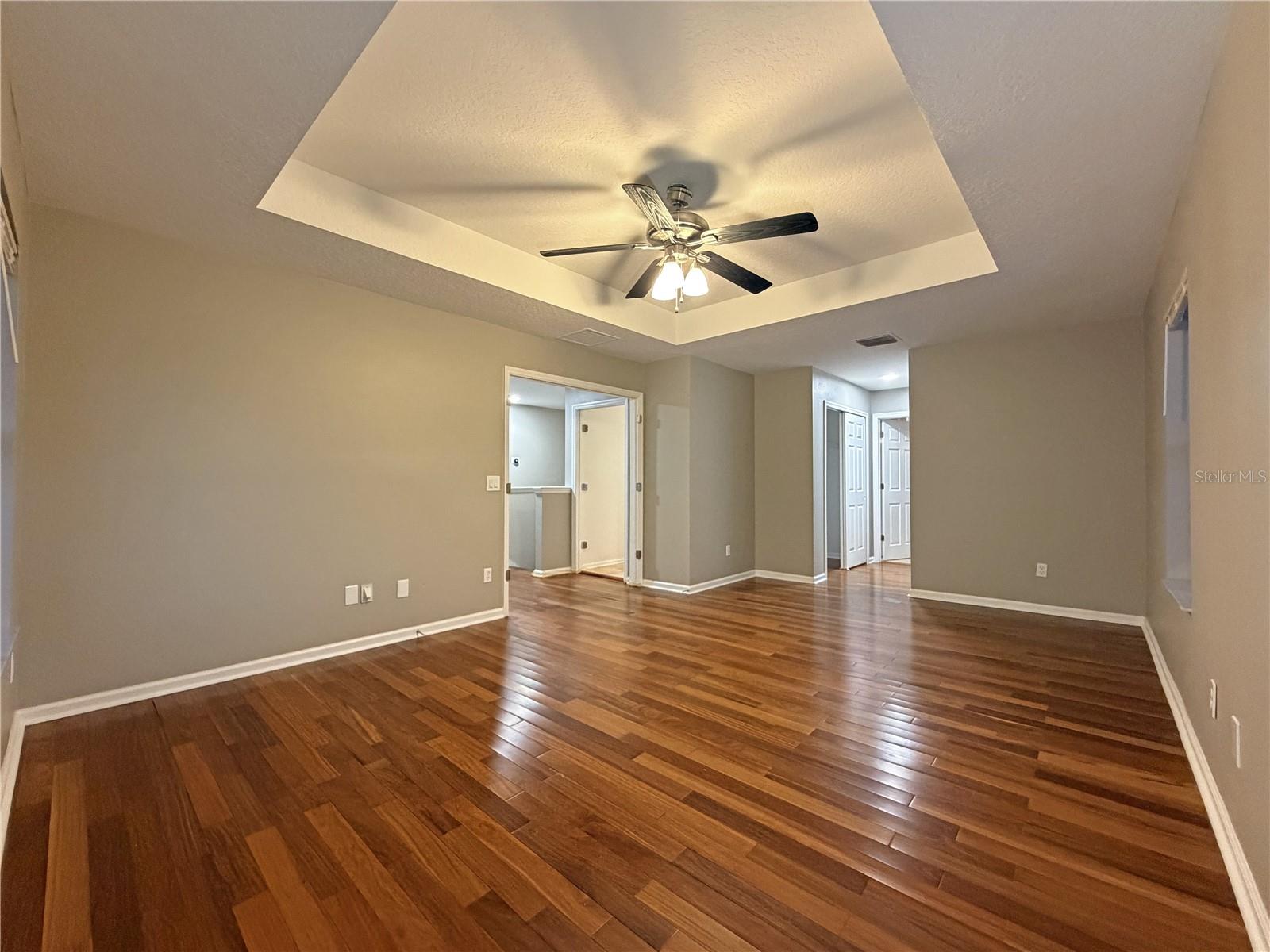 Image 21 of 48 For 14614 Grand Cove Drive