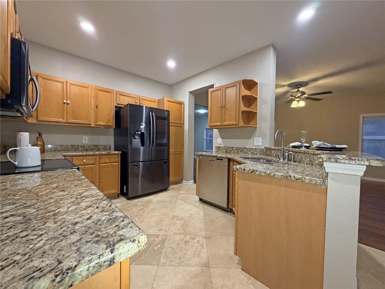 Image 9 of 48 For 14614 Grand Cove Drive