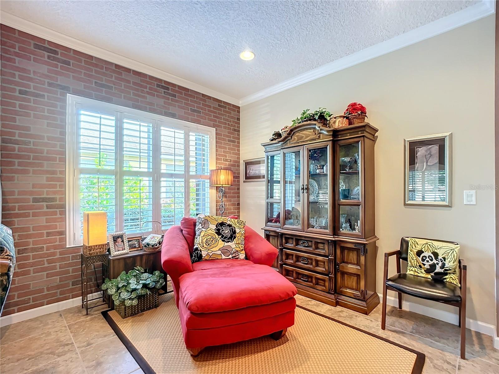 Image 16 of 69 For 798 Battersea Drive