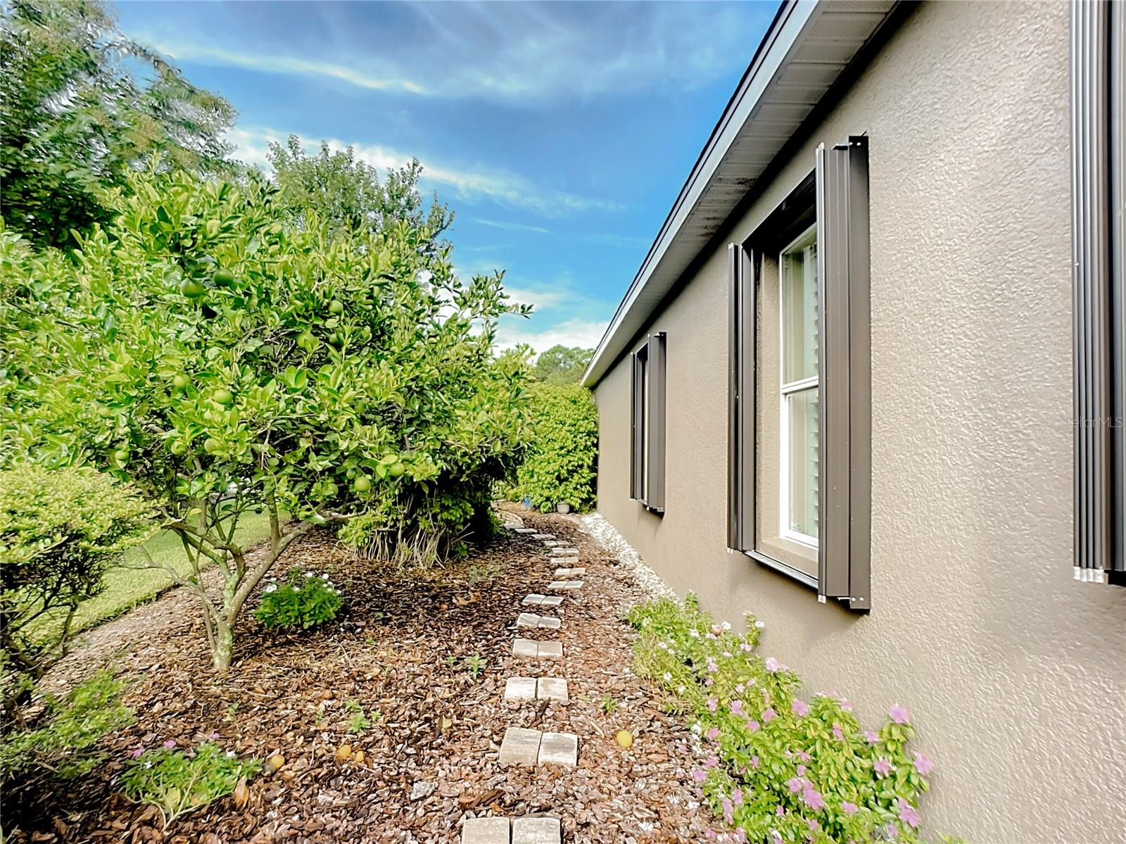 Image 49 of 69 For 798 Battersea Drive